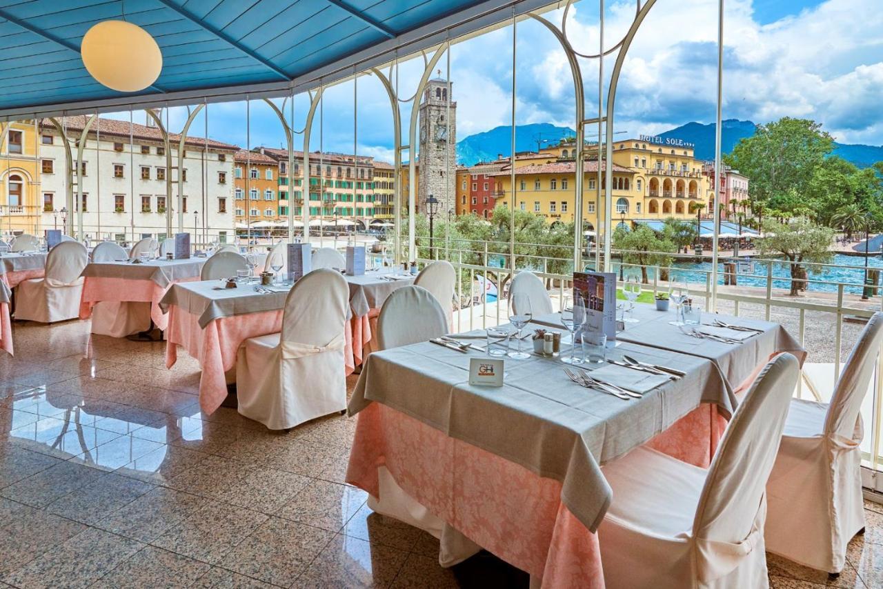 Hotel Europa - Skypool & Panorama Riva del Garda Exterior foto