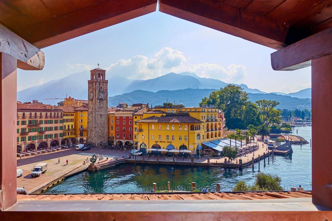 Hotel Europa - Skypool & Panorama Riva del Garda Exterior foto