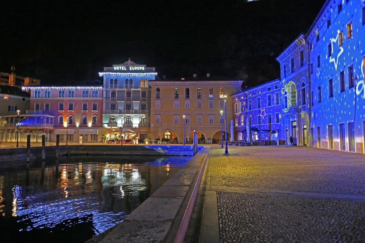 Hotel Europa - Skypool & Panorama Riva del Garda Exterior foto